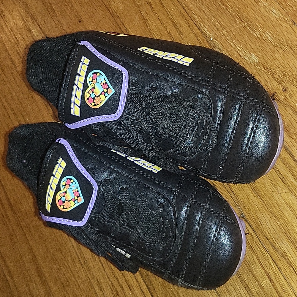 Girls Soccer shoes